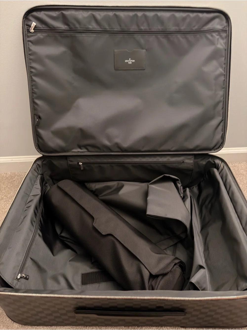 100% AUTHENTIC Louis Vuitton Damier Graphite Pégase 65